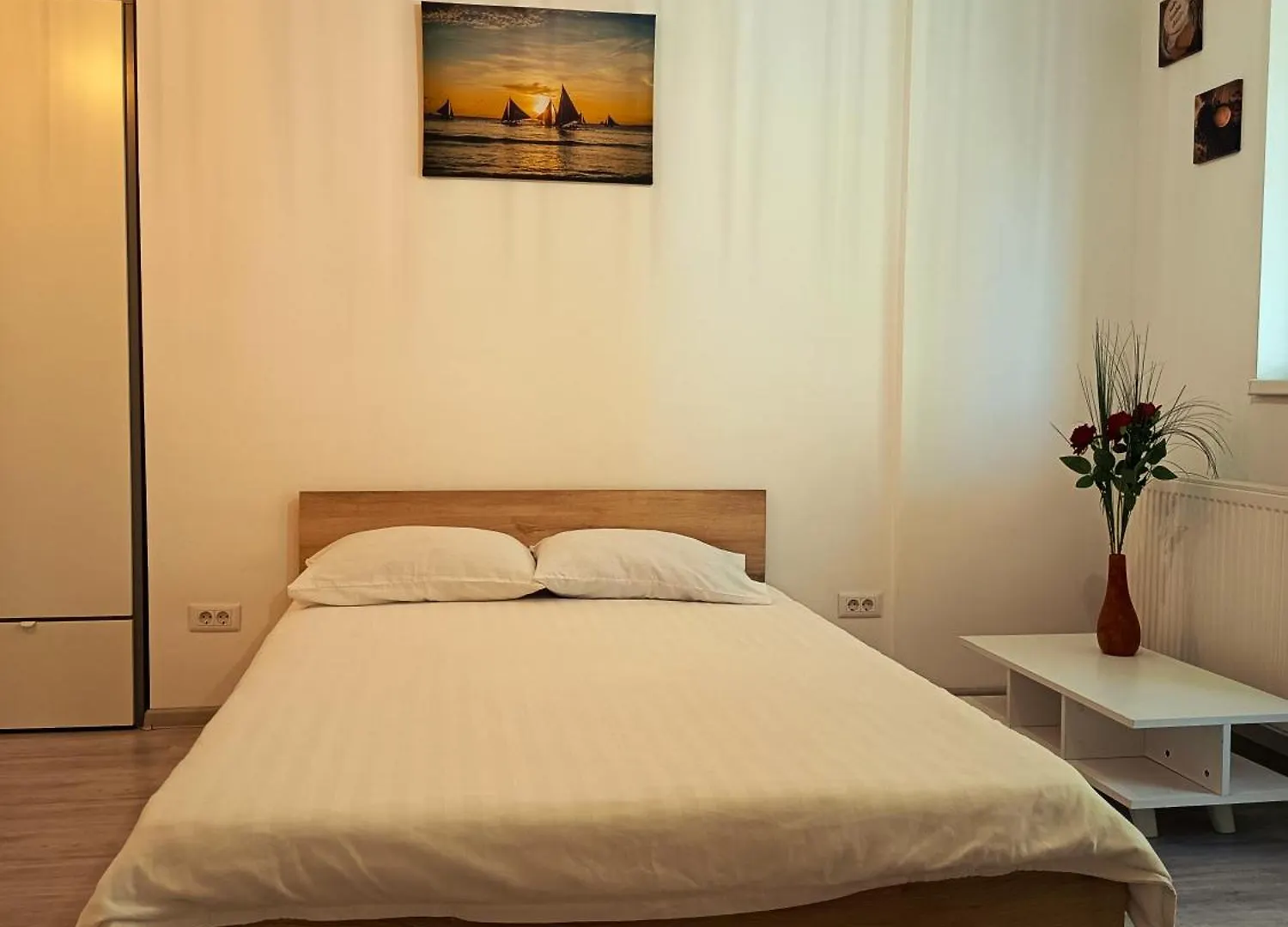 Elegant Studio Militari Private Parking Self Check In Netflix New Building Bucharest 0*,  Romania