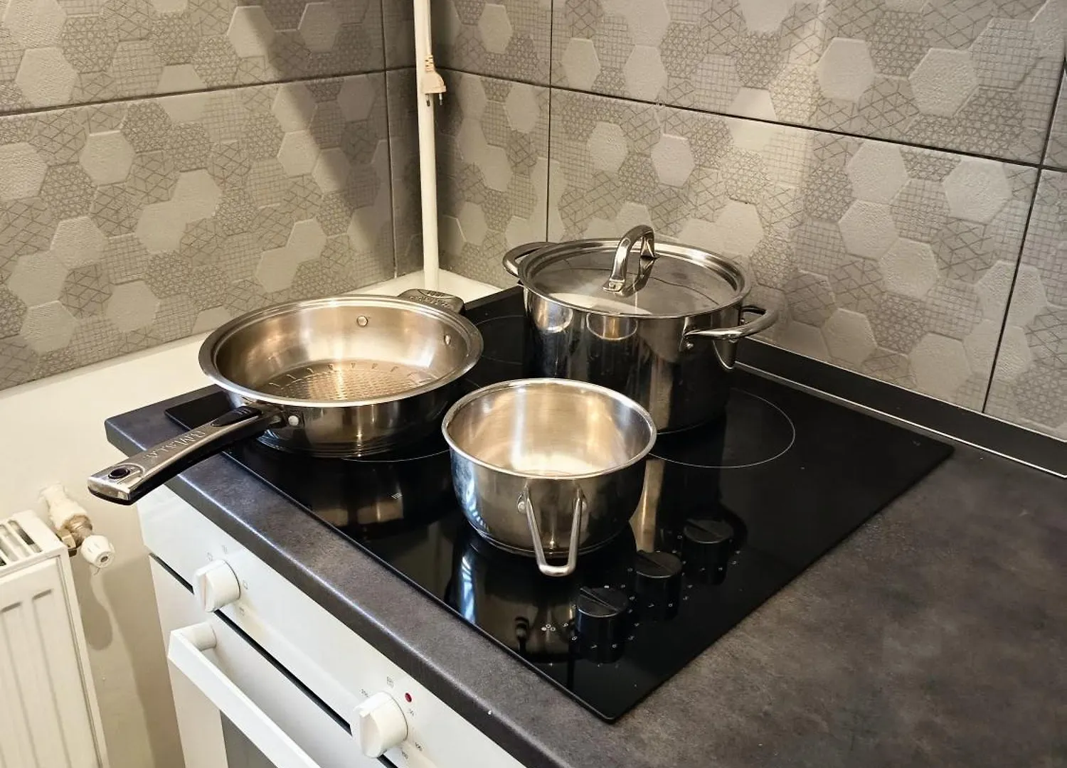 Apartment Elegant Studio Militari Private Parking Self Check In Netflix New Building Bucharest
